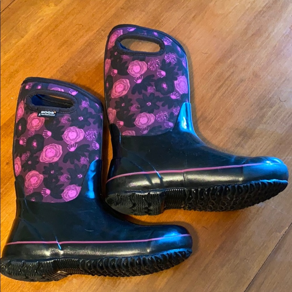 Purple & Black Bogs